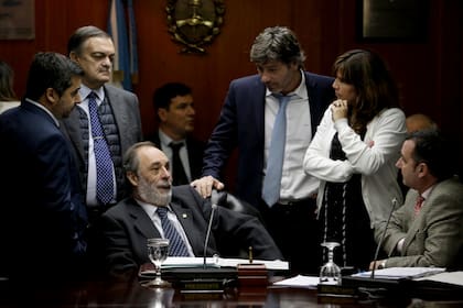 Diego Molea (izquierda) y Pablo Tonelli (centro), durante una reunión del Consejo de la Magistratura