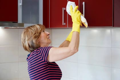 Considerá el material del mueble para aplicar el producto adecuado (Foto: iStock)