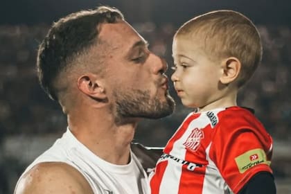 A mediados de junio de 2024, Nicolás Sansotre, defensor de Deportivo Riestra, y su esposa Mariana, dieron comienzo a la campaña “Un riñón para Pipe”