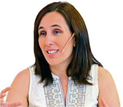 Constanza Connolly, Beccar Varela