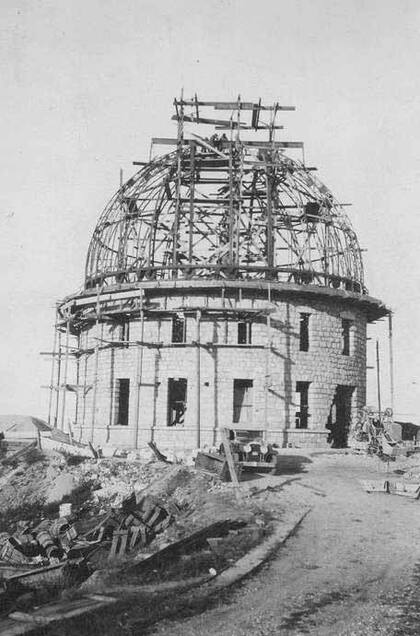 Construcción de la estación de Bosque Alegre, Córdoba. Fue inaugurada en 1942.