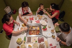 La insólita decisión que tomó una familia para que puedan vivir juntas cuatro generaciones