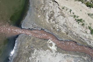 Primer procesamiento por verter efluentes tóxicos al río Salado