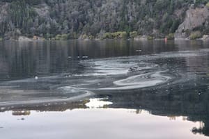 Advierten por el déficit del sistema cloacal en San Martín de los Andes: los líquidos contaminan el lago Lácar