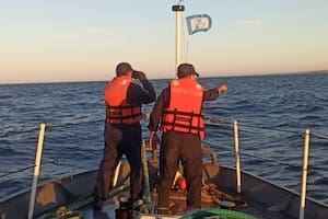 Buscan a una joven de 23 años que se metió al mar a bucear en Puerto Madryn y no volvió a la superficie