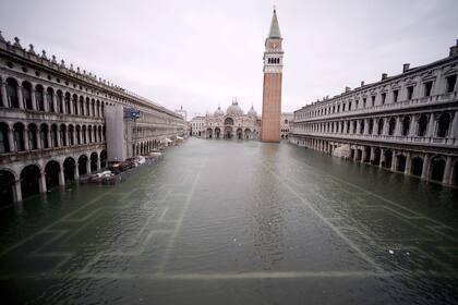 Imágenes apocalípticas, daños incalculables y una situación dramática se vive en Venecia