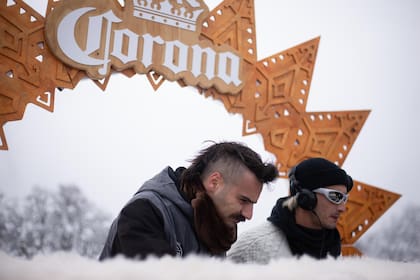 Continuó y cerró la tarde el set en vivo del DJ “Castelo”.
