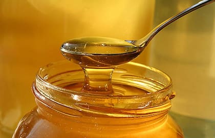 Contra los ardores y dolores de garganta, la miel es una buena aliada