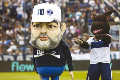 Contra Unión debutó la mascota con su rostro