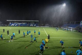 Carpinteros, electricistas, un ejecutivo y un vendedor de autos: la selección isleña que quiere jugar el Mundial