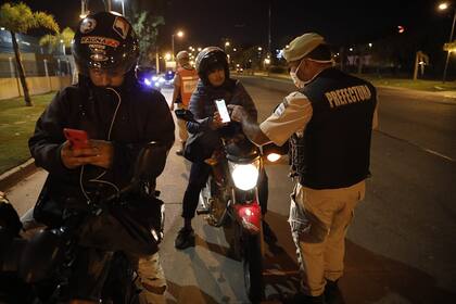 Controles en el cruce de Bancalari y Panamericana