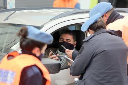 Controles en el Metrobús de avenida Calchaquí en Quilmes