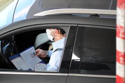 Controles en la autopista Illia