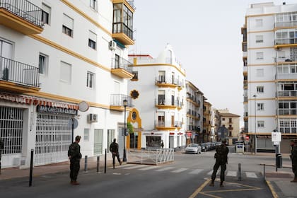 Más controles en las calles de España; el estado de alerta se podría extender por otros quince días