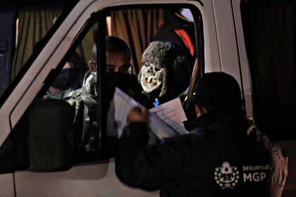 Controles en los accesos a Mar del Plata. El municipio advierte a los viajeros que "no van a entrar"