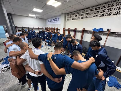 Convocados de Guatemala tras el partido ante El Salvador (Facebook/Federación de Fútbol de Guatemala)