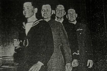 Cooper se sumó a la Royal Navy, la armada británica; otros rugbiers se adhirieron a la Fuerza Aérea.