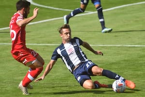 Sin eficacia. Talleres se perdió varios goles ante Huracán y apenas empató 1-1