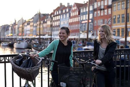 Usar auto está mal visto en Dinamarca, donde hasta los funcionarios se trasladan en bicicleta