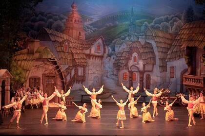 Coppélia, desde el Teatro Colón