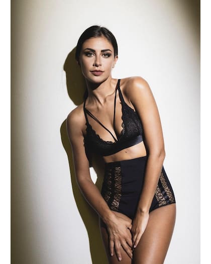 Coppini es modelo y actriz, además de conductora de televisión