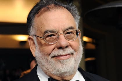 Coppola debió filmar siete películas en siete años para poder pagar las deudas que tenía por el fracaso de Golpe al corazón.