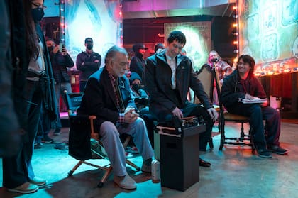 Coppola y Adam Driver preparan una escena en el set de Megalópolis