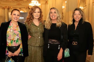 Todos los invitados a la distinción de Karina El Azem en el Salón Dorado de la Legislatura Porteña