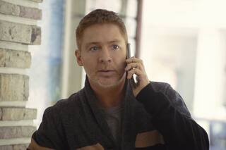 Netflix: Corazón loco es una comedia previsible que extravía el rumbo muy pronto