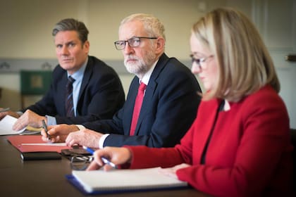 Corbyn, antes de la reunión de trabajo con la premier
