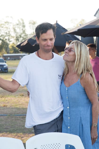 Corchito Zavaleta y la mirada amorosa de su mamá, María Emilia.