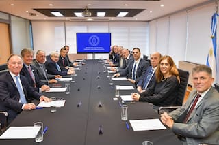 El Gobierno recibió al "Grupo de los Seis" para encaminar un diálogo tripartito con la CGT por la reforma laboral