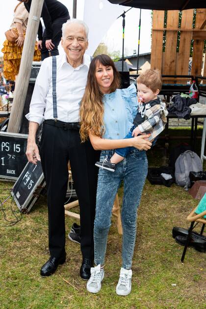 Cormillot junto a su mujer Estefanía Pasquini y su hijo Emilio, que acaba de cumplir un año.