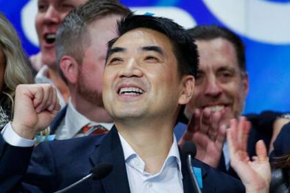 Yuan cuenta que se le ocurrió la idea cuando tenía que viajar 10 horas en tren para visitar a su novia.