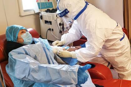 China es el país donde se originó la pandemia de coronavirus y el lugar donde más casos se registran, por ello la aparición de otra posible epidemia causa temor e incertidumbre