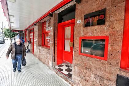 Coronavirus en la Argentina. Cerró uno de los dos locales del histórico restaurante Pippo