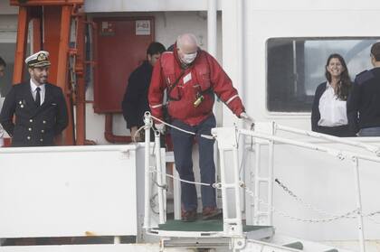 El barco esperaba desde principio de mes para poder entrar al puerto