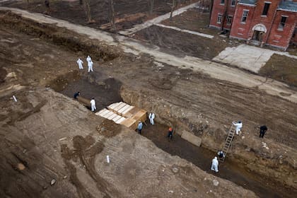 La isla de Hart está recibiendo los féretros de los fallecidos que nadie reclama