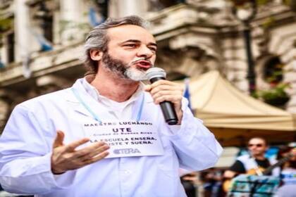 Eduardo López representa a uno de los gremios docentes porteños mayoritario