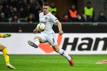 Coronavirus: Luka Jovic dejó la cuarentena del Real Madrid para ir al cumpleaños de su novia en Serbia