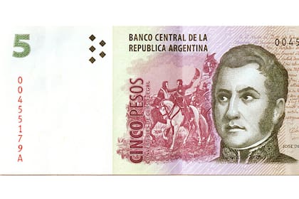 El antiguo billete de $5 con el rostro de San Martín que salió de circulación a inicios de 2020
