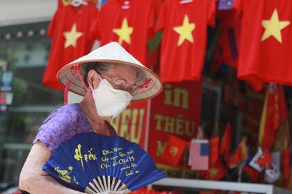 Coronavirus: Vietnam, el país sin muertos, en alerta por un rebrote en una playa
