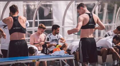 Corpiños que miden el rendimiento de los jugadores