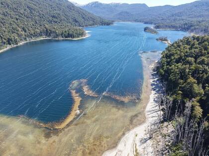 Correntoso Reserva Totoral se propone como un espacio de exploración pausada en sintonía con la misión histórica del hotel de resguardar el territorio.
