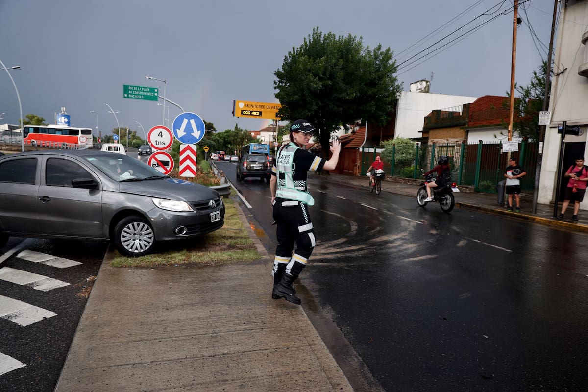 Os vídeos e fotos mais chocantes da inesperada tempestade que atingiu a AMBA