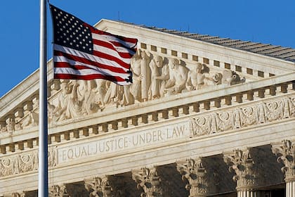 Según Echevarría, la Corte Suprema tendrá la última palabra sobre la constitucionalidad del decreto presidencial que limita la ciudadanía por nacimiento en Estados Unidos