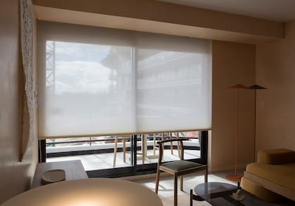 Cortina Duette, con celdas que tamizan la luz.