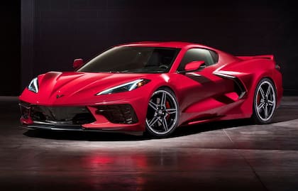 Corvette C8. La octava generación rompe con más de 65 años de tradición de motor delantero