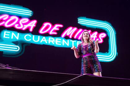 Cosa de minas en cuarentena, en "autoteatro"