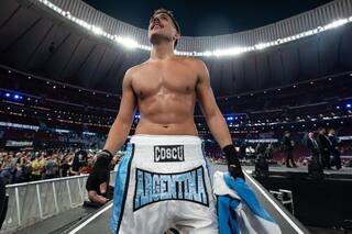 Coscu noqueó a Germán Garmendia y consiguió una sorpresiva felicitación de Messi